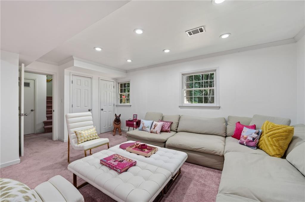 6485 Wright Road
