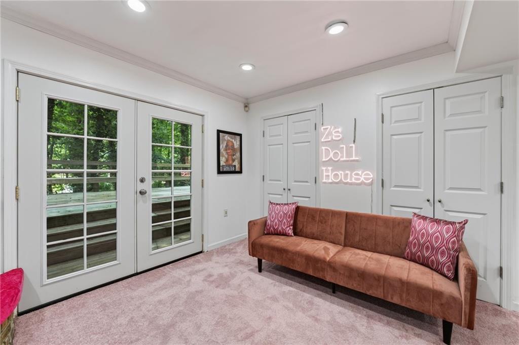 6485 Wright Road
