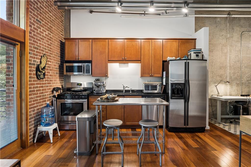 640 Glen Iris Drive NE Unit 517