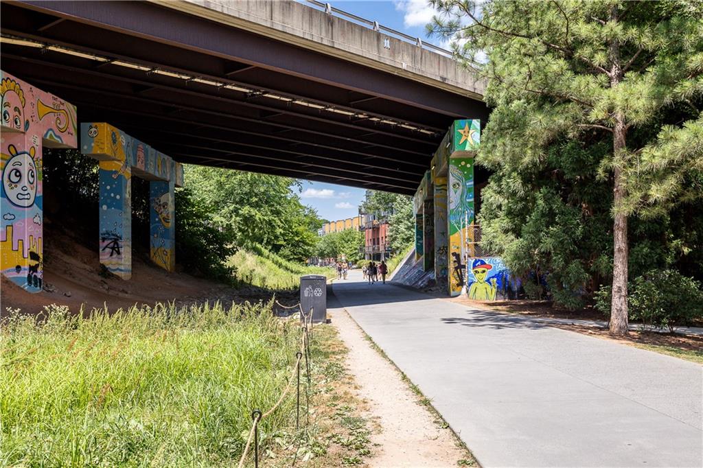 640 Glen Iris Drive NE Unit 517