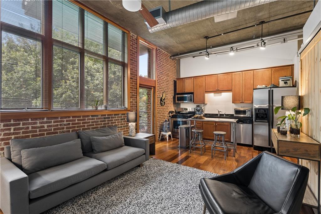 640 Glen Iris Drive NE Unit 517