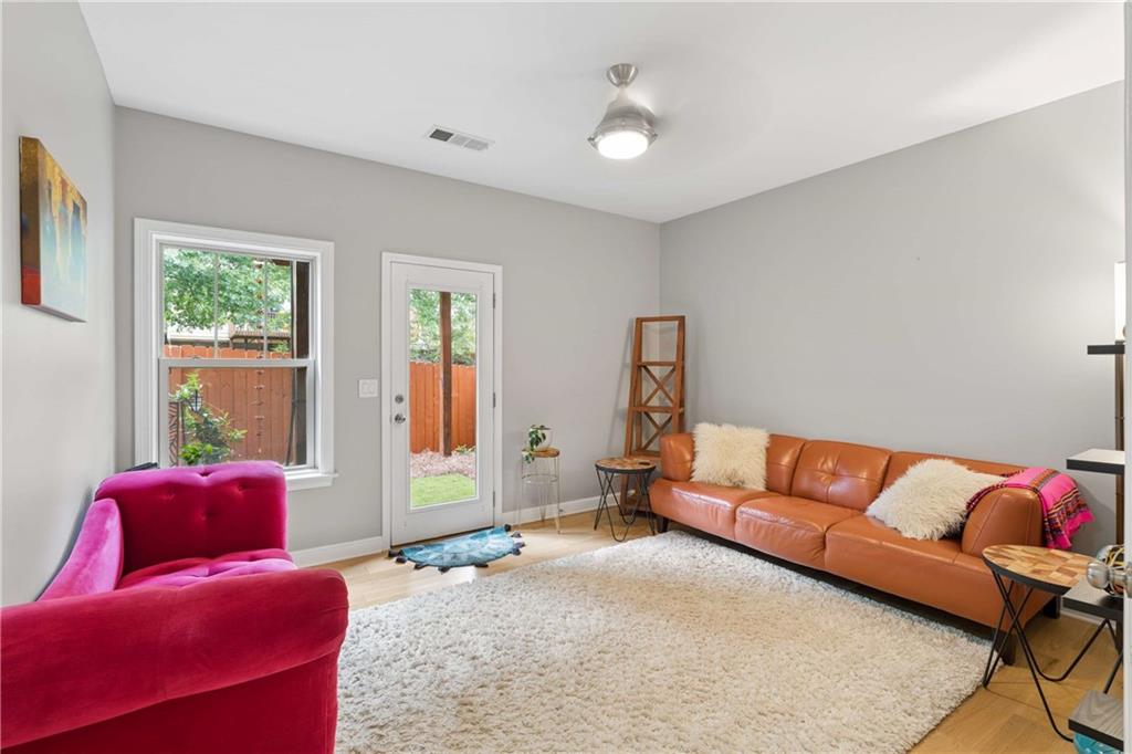 831 Charles Bank Avenue SE