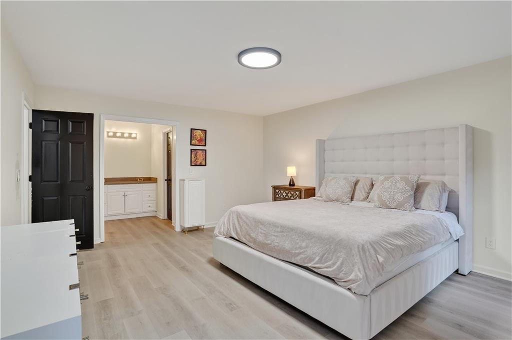 2290 Old Orchard Drive