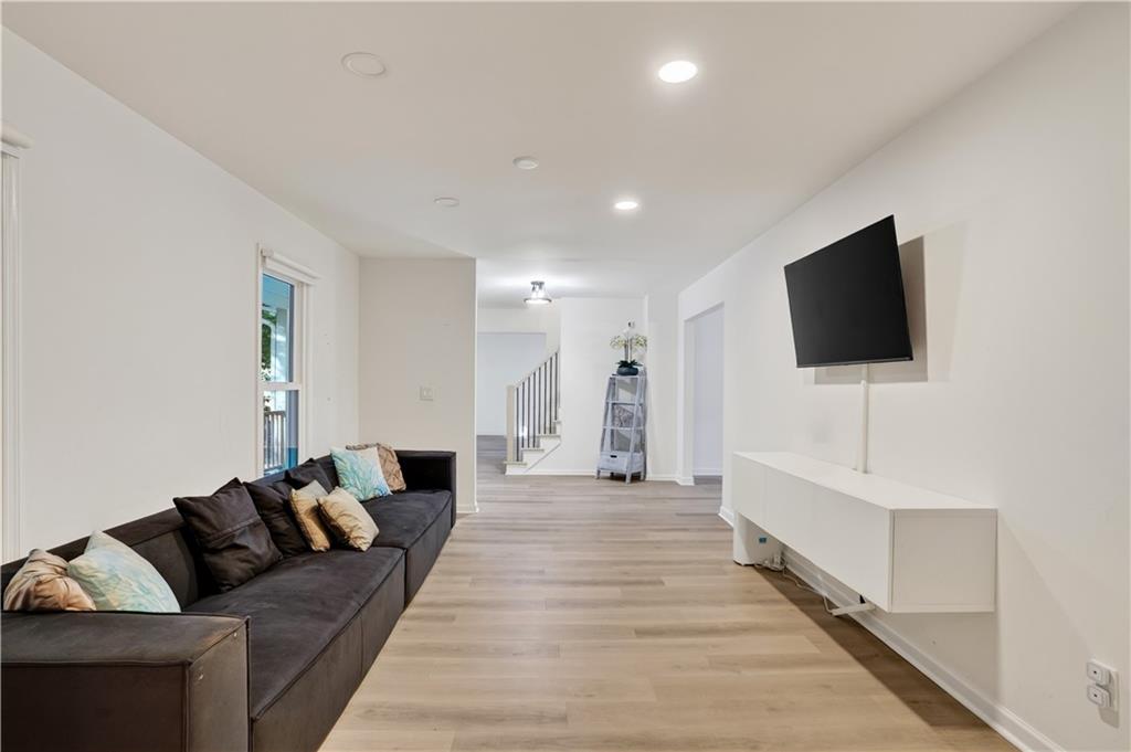 2290 Old Orchard Drive