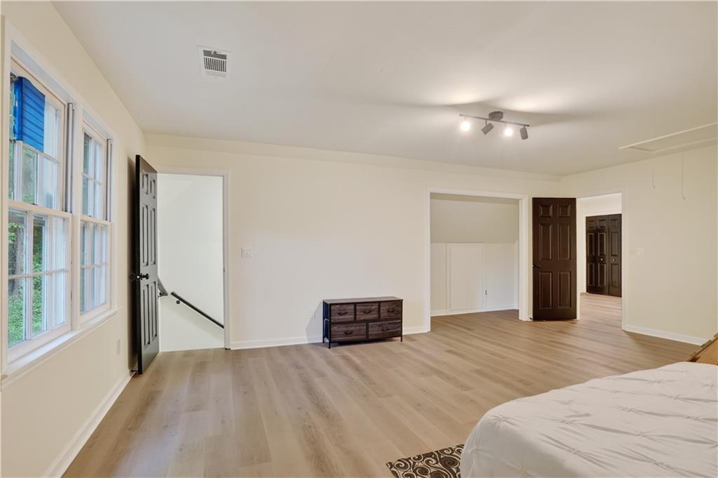 2290 Old Orchard Drive