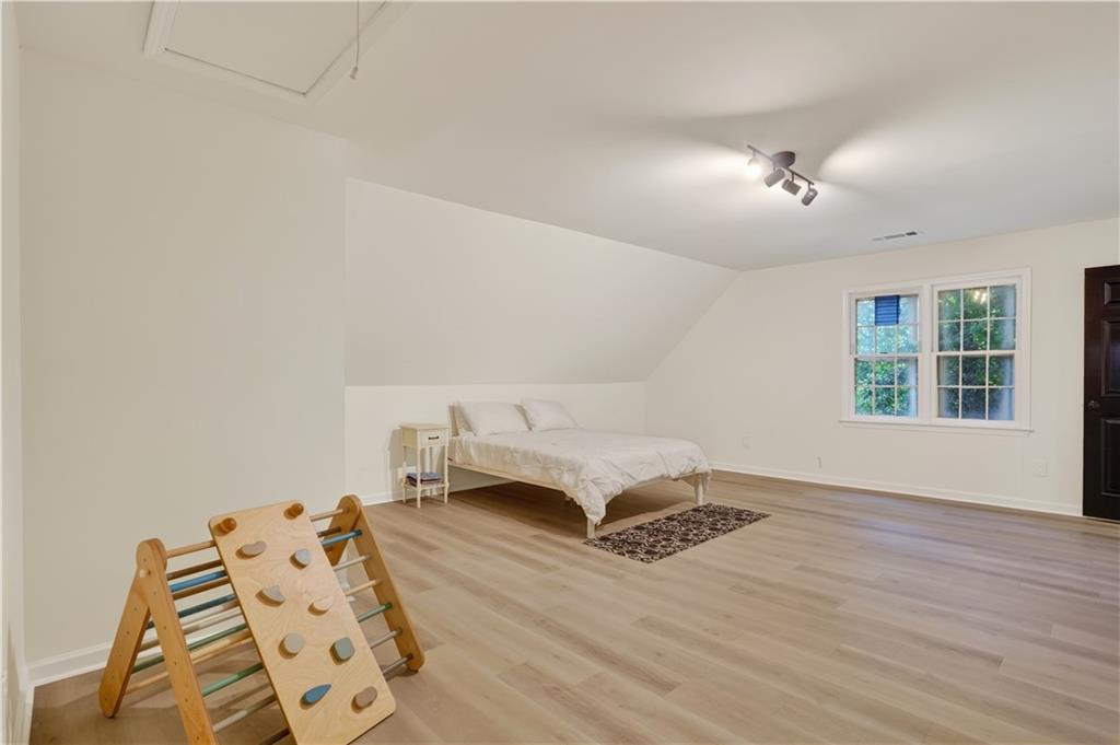 2290 Old Orchard Drive