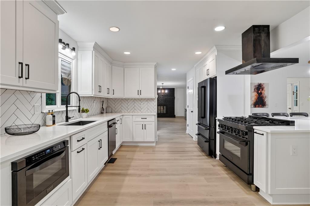2290 Old Orchard Drive