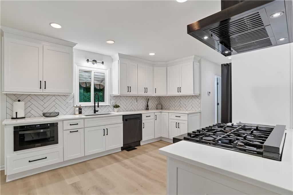 2290 Old Orchard Drive