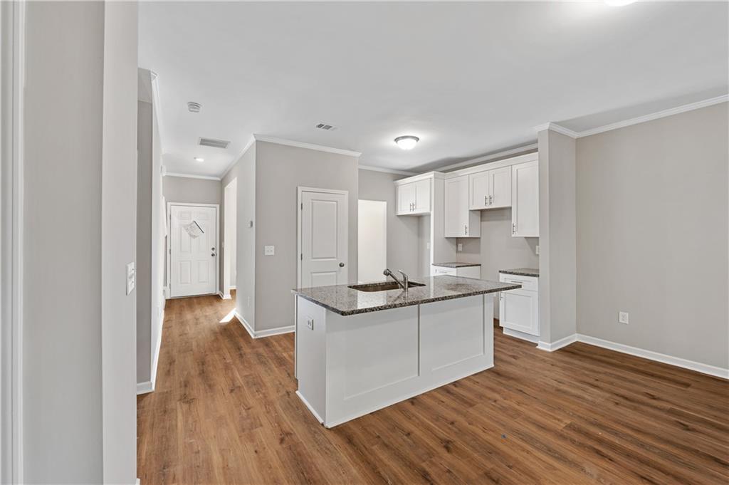 2840 Laurel Ridge Circle