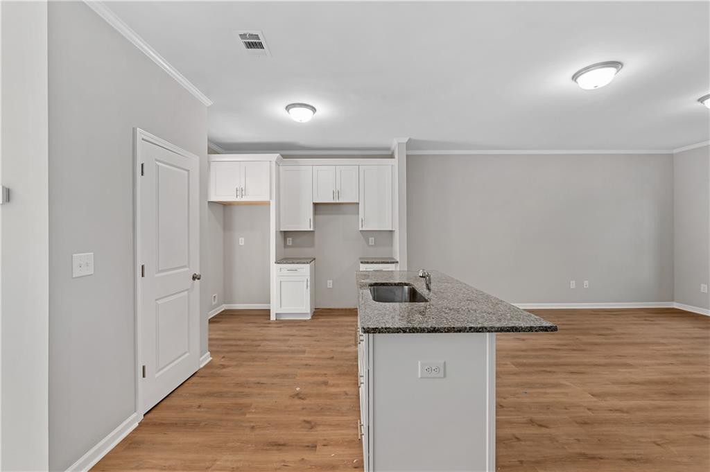 2840 Laurel Ridge Circle
