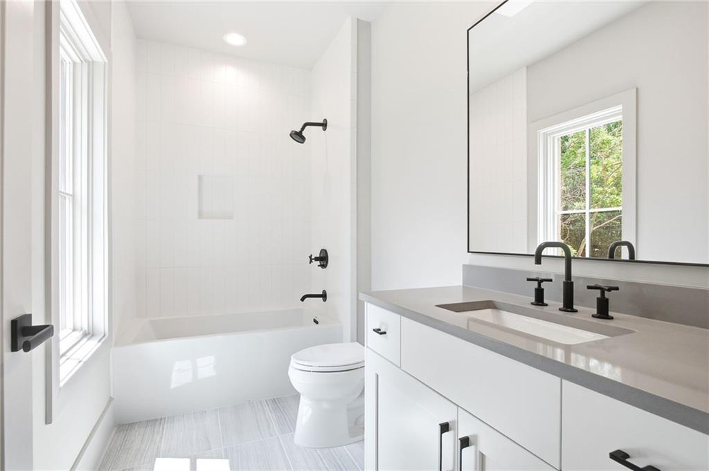 1585 S PONCE DE LEON Avenue NE, unit #13