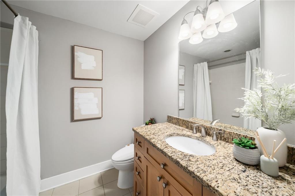 924 Garrett Street SE Unit 208