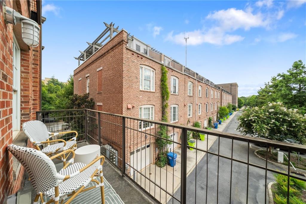 924 Garrett Street SE Unit 208