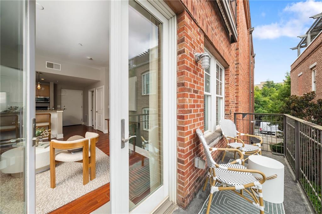 924 Garrett Street SE Unit 208