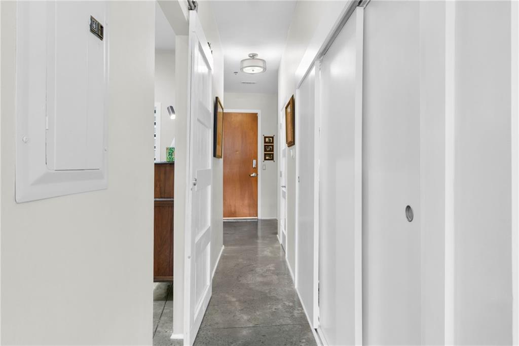 560 Dutch Valley Road NE Unit 2309