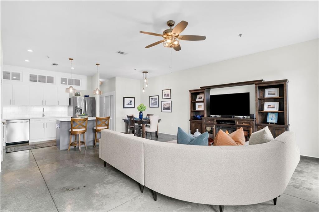 560 Dutch Valley Road NE Unit 2309