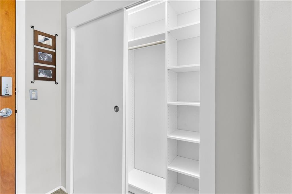 560 Dutch Valley Road NE Unit 2309