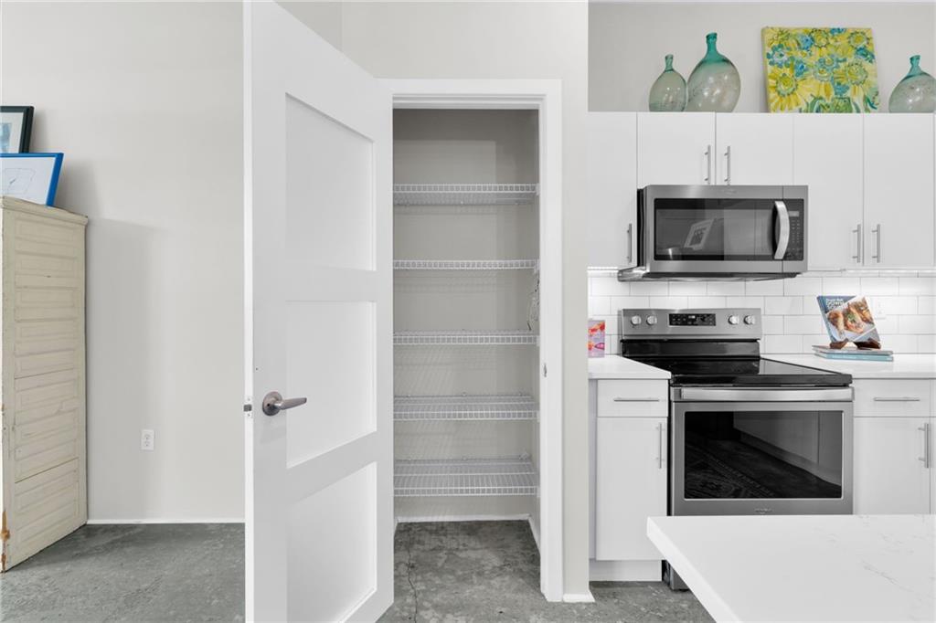 560 Dutch Valley Road NE Unit 2309