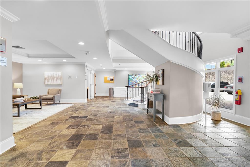 560 Dutch Valley Road NE Unit 2309