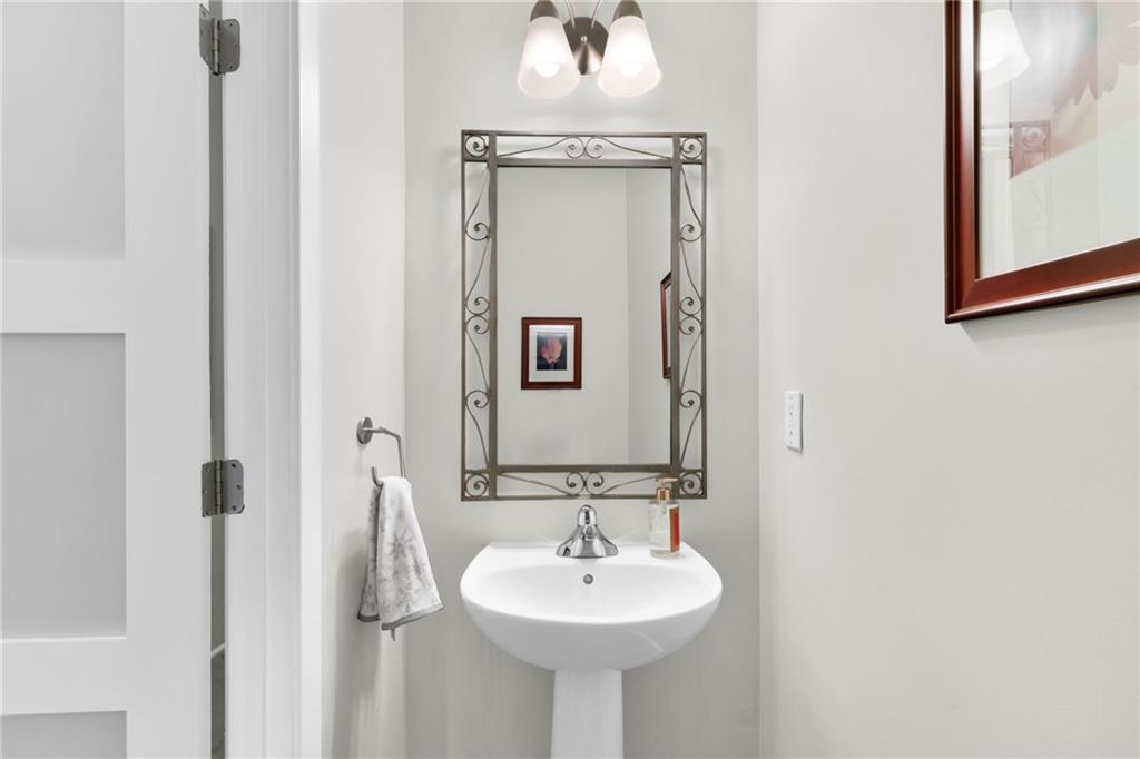 560 Dutch Valley Road NE Unit 2309