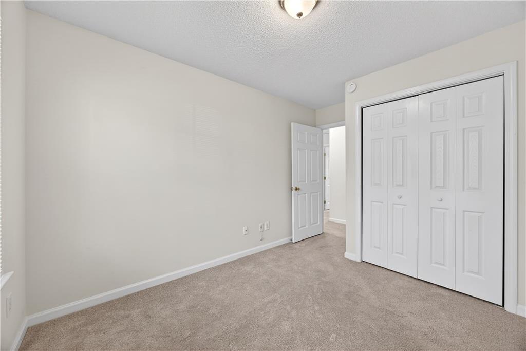7614 Creekside Lane
