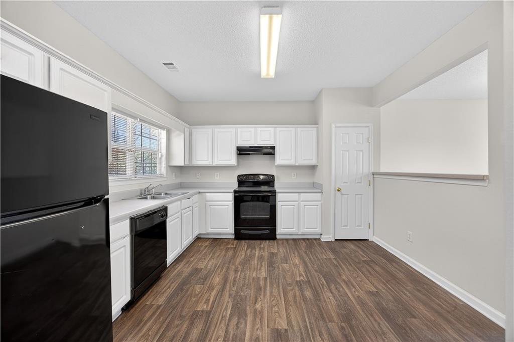7614 Creekside Lane