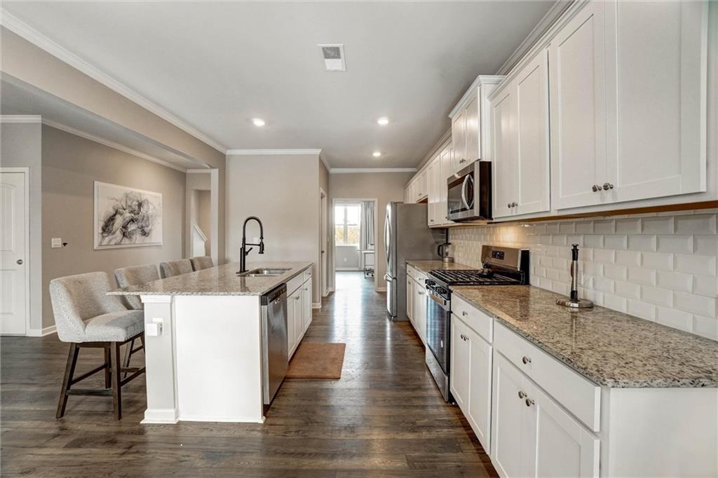 386 Thompson Drive