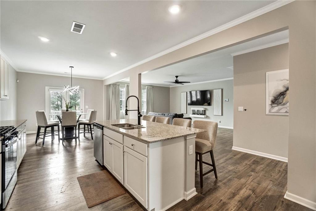 386 Thompson Drive