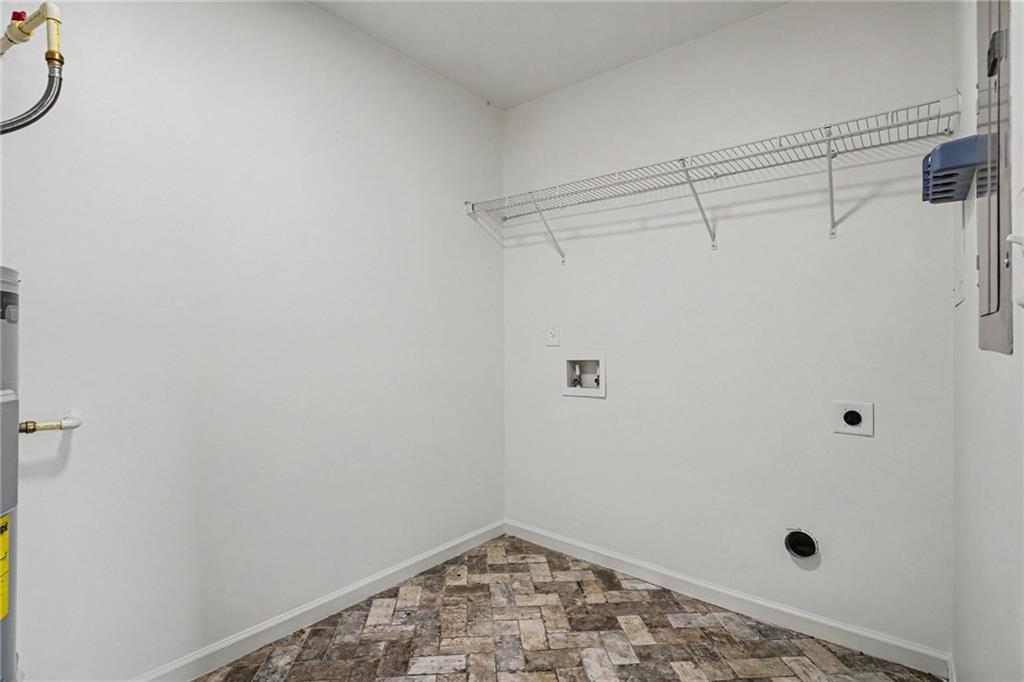 7818096
