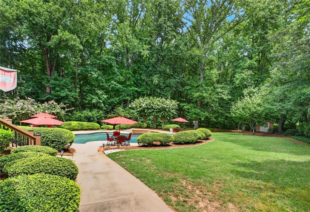 555 Twinflower Court