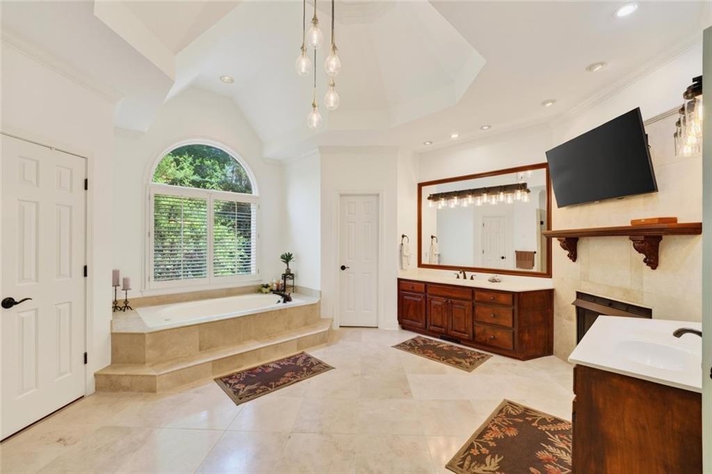 555 Twinflower Court