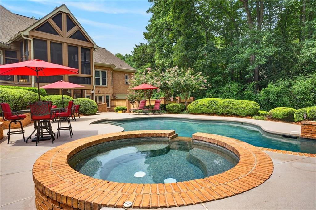 555 Twinflower Court
