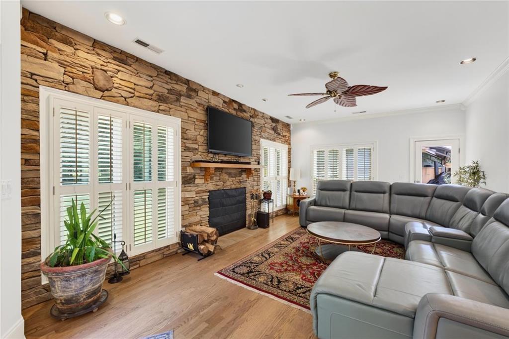 555 Twinflower Court