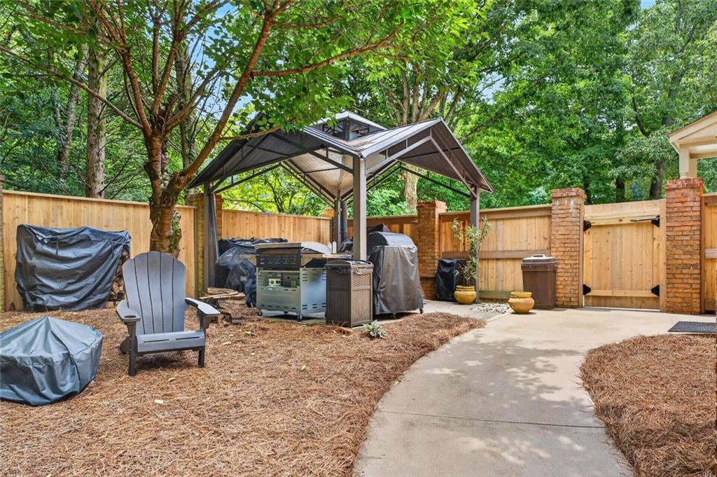555 Twinflower Court
