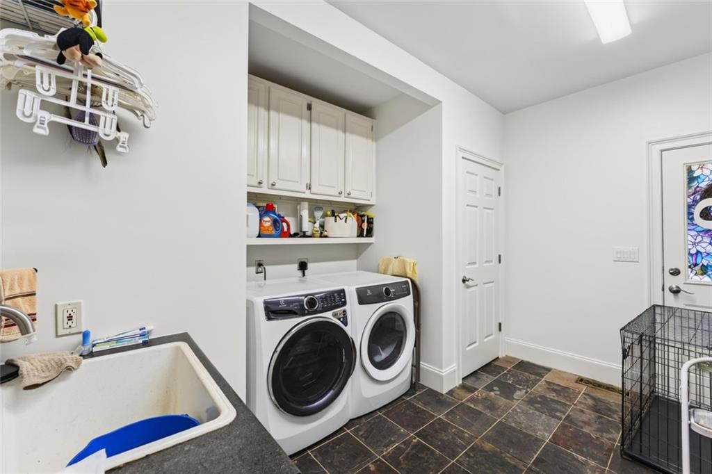 555 Twinflower Court