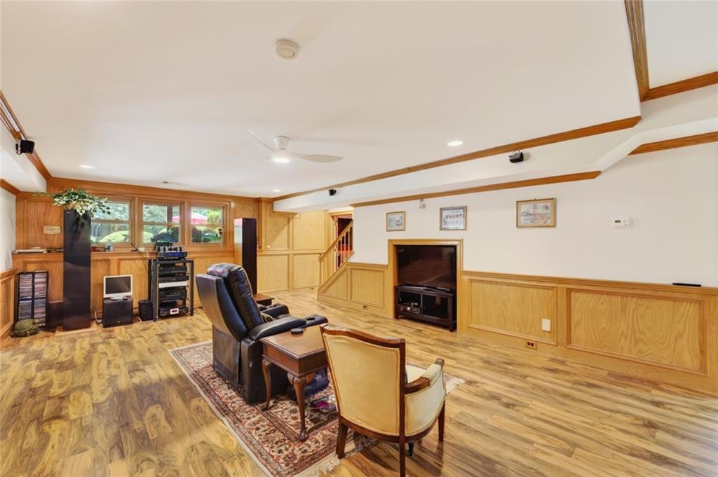 555 Twinflower Court