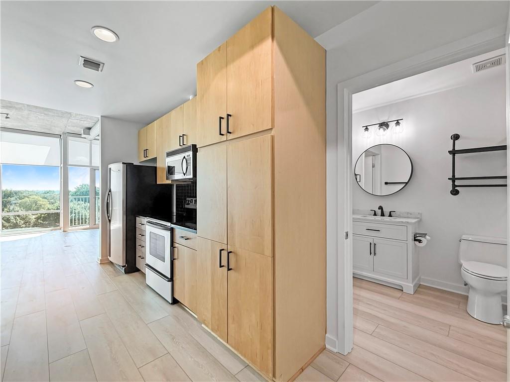 923 Peachtree Street NE Unit 834
