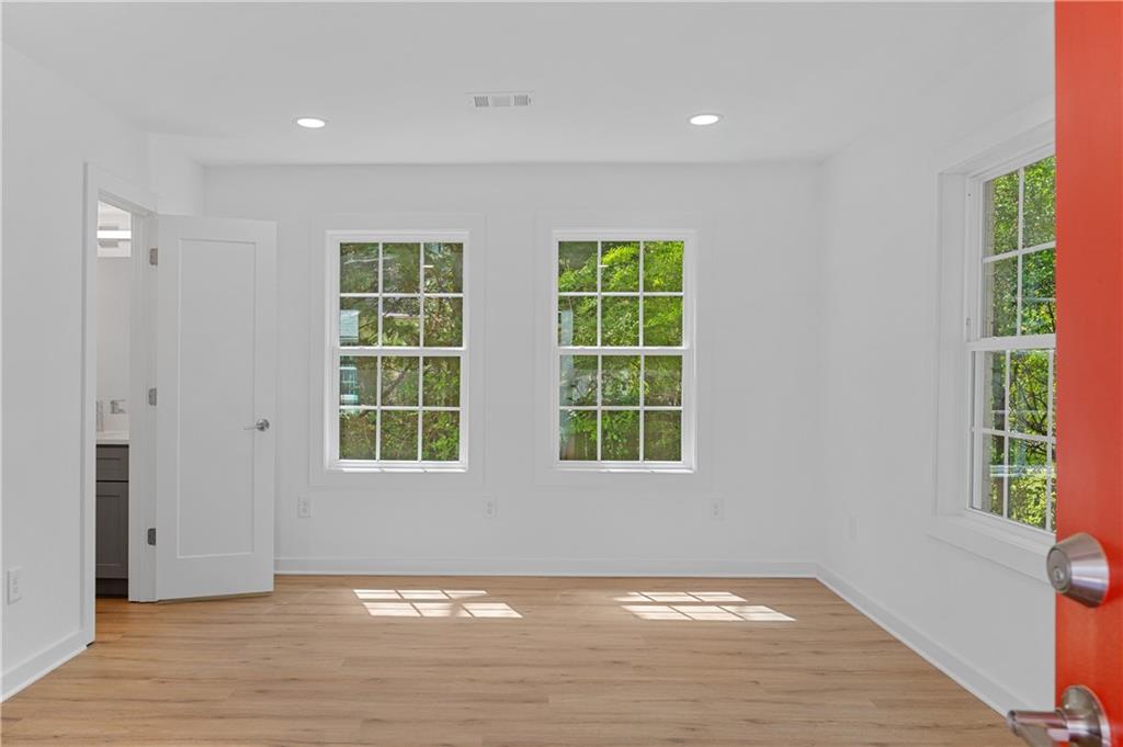 237 Howard Street NE Unit 6
