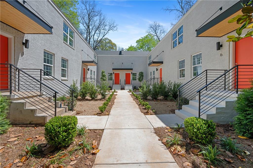 237 Howard Street NE Unit 6