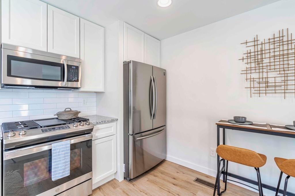 1015 Greenwood Avenue NE Unit 6