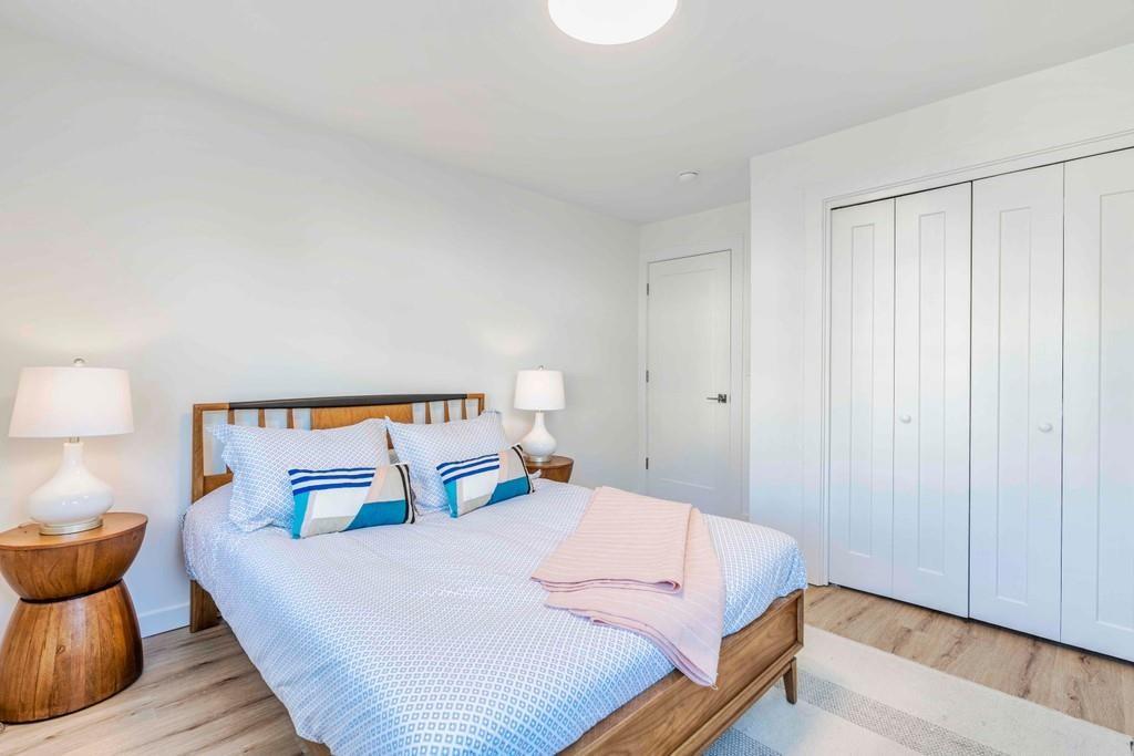 1015 Greenwood Avenue NE Unit 6