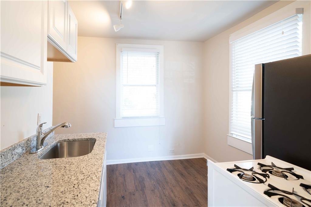 716 Lakeview Avenue NE Unit 5