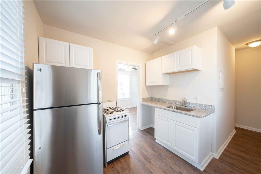 716 Lakeview Avenue NE Unit 5