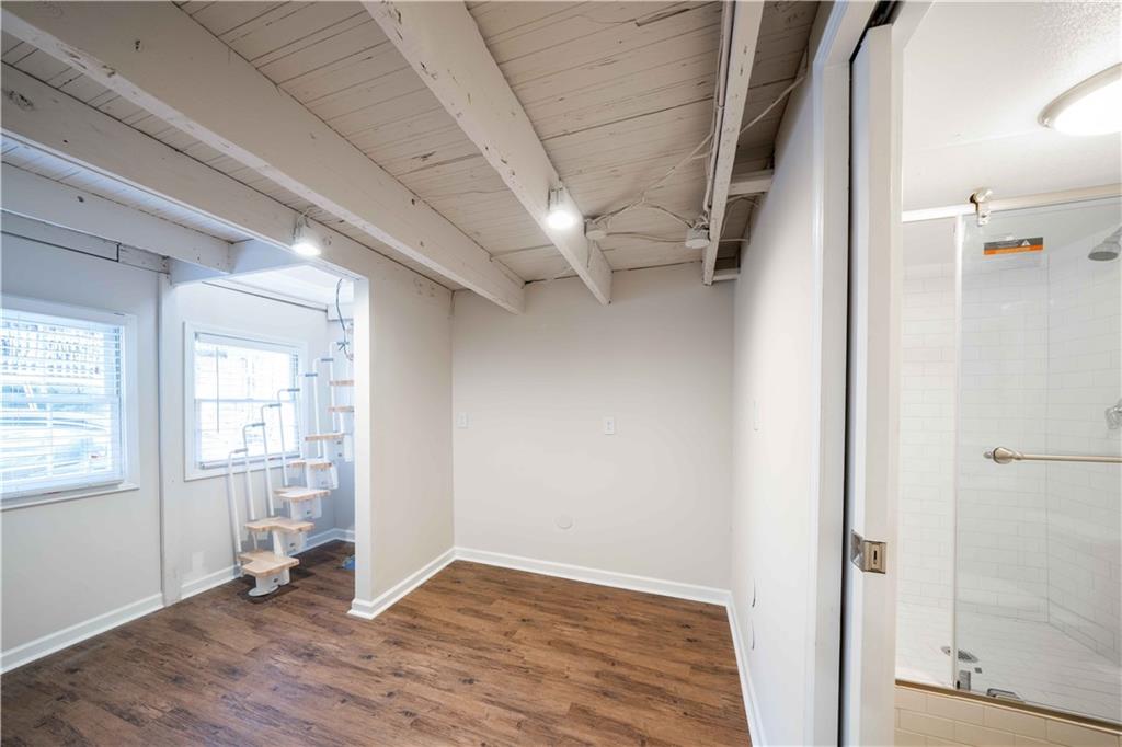 716 Lakeview Avenue NE Unit 5