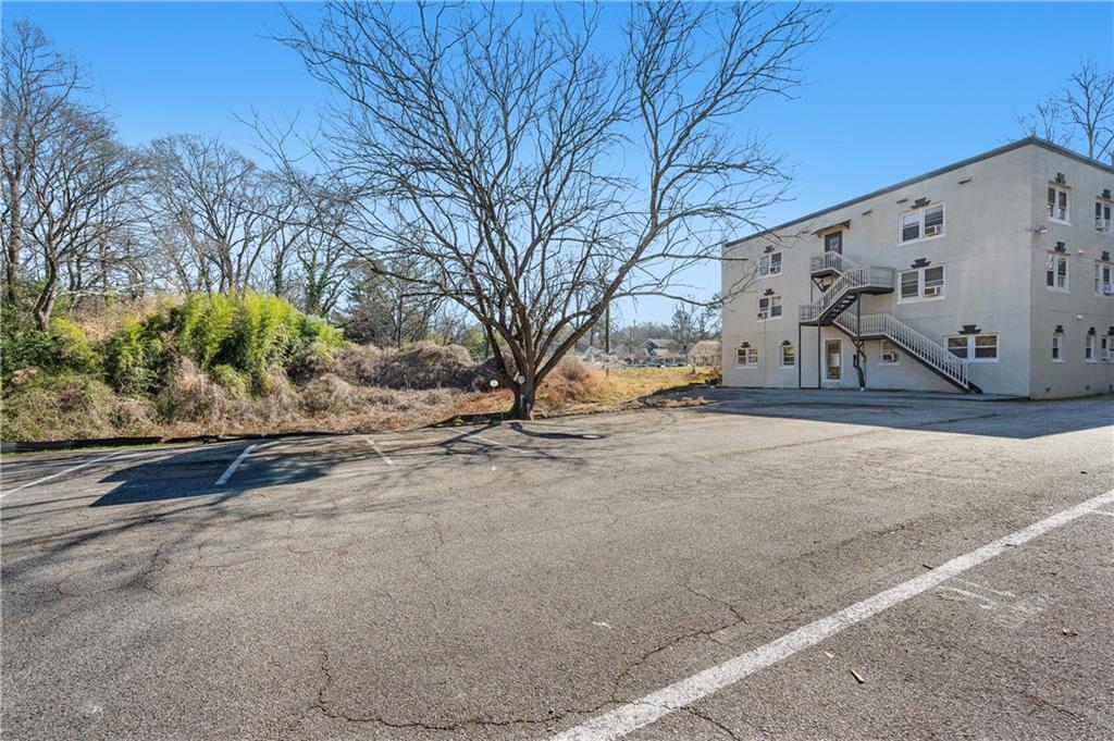 1338 McLendon Avenue Unit 3