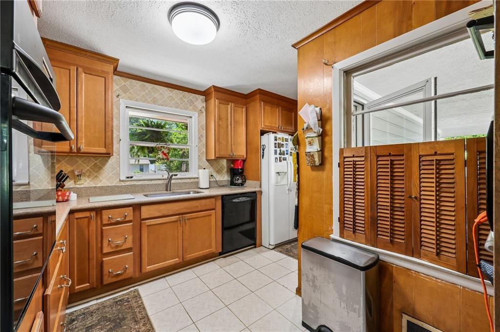 1292 Stoneybrook Drive