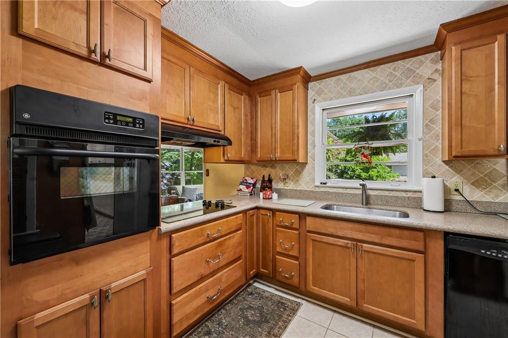 1292 Stoneybrook Drive