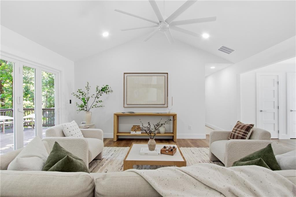 545 Longleaf Drive