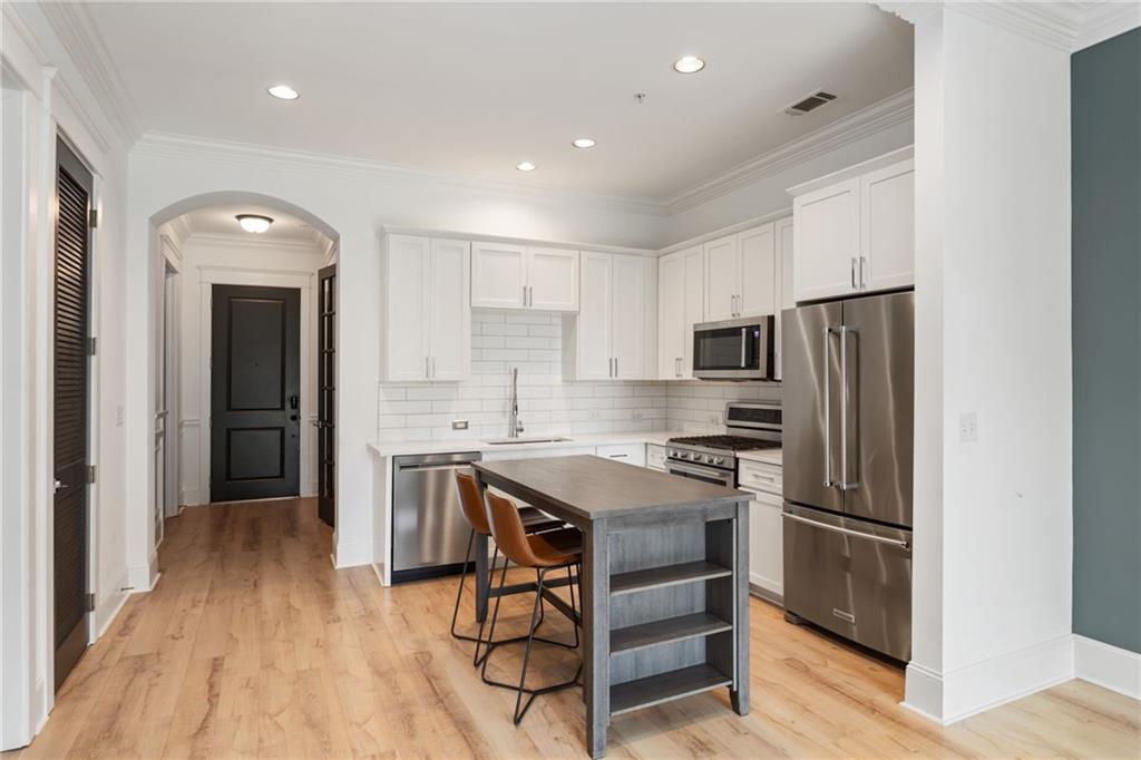 625 Piedmont Avenue NE Unit 3002