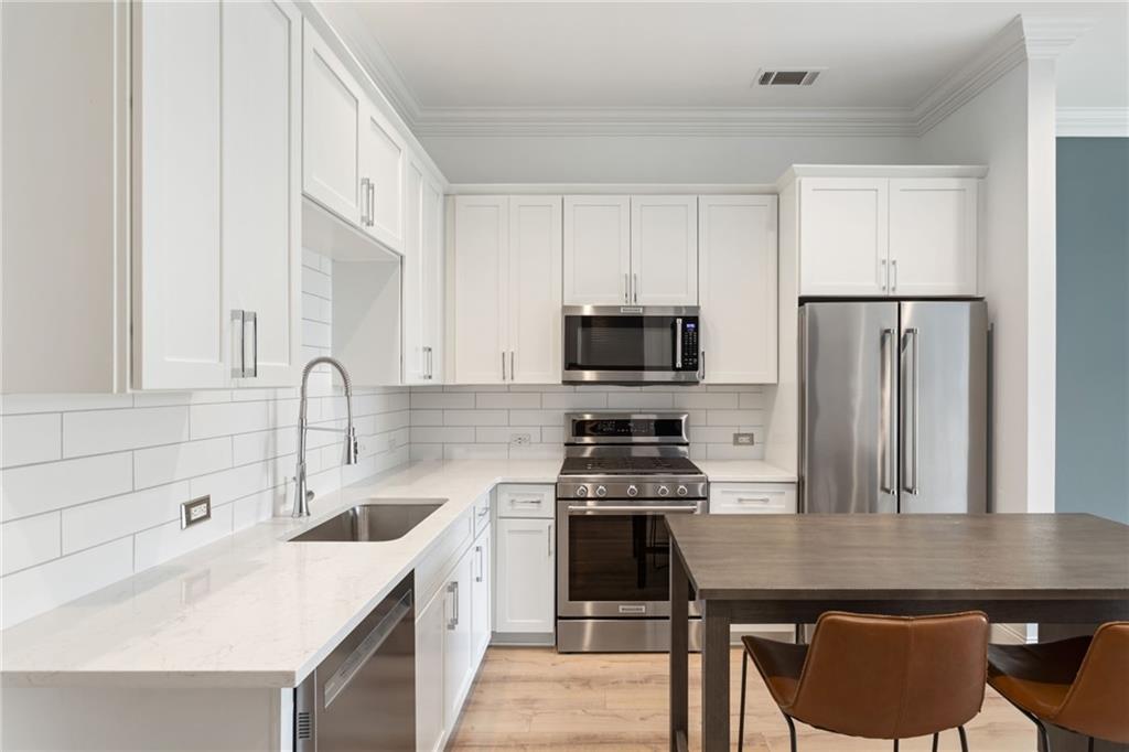 625 Piedmont Avenue NE Unit 3002